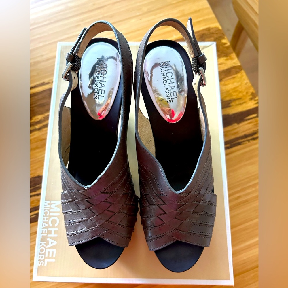 MICHAEL Michael Kors Harlow Wedges 8.5